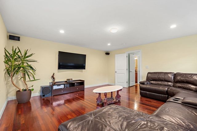 139 Willow Street, Acton, MA 01720