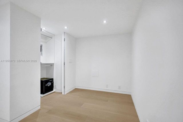 1111 Crandon Blvd A808, Key Biscayne, FL 33149