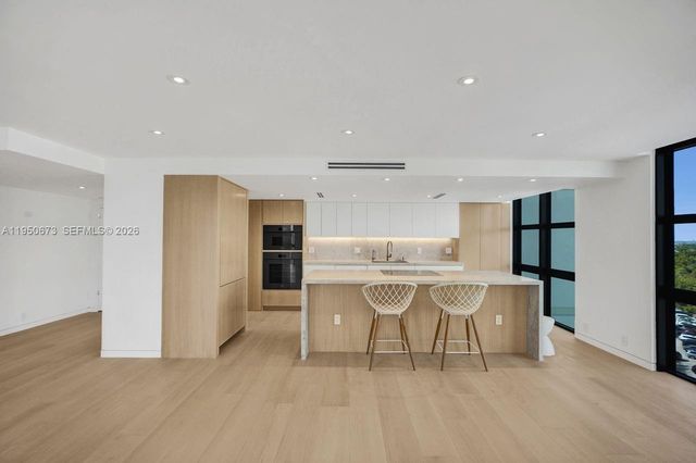 1111 Crandon Blvd A808, Key Biscayne, FL 33149