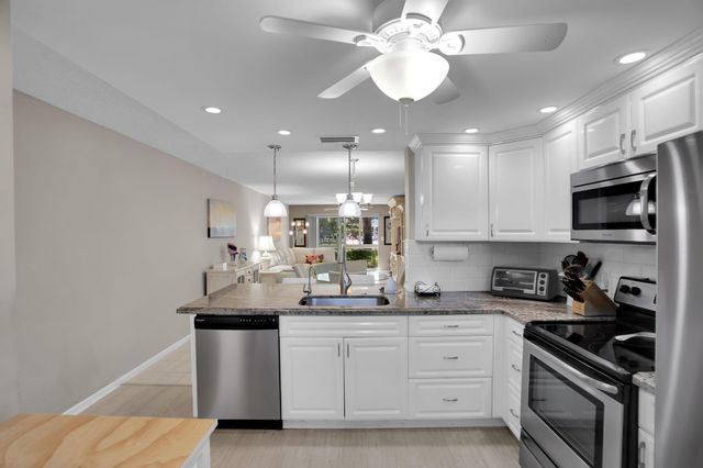 3001 Portofino Isle L1, Coconut Creek, FL 33066