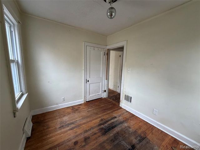 14901 Sorrento Street, Detroit, MI 48227