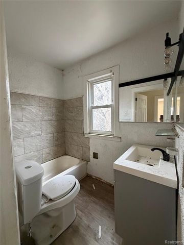 14901 Sorrento Street, Detroit, MI 48227