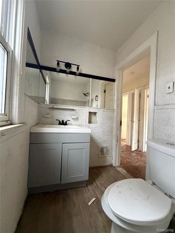 14901 Sorrento Street, Detroit, MI 48227