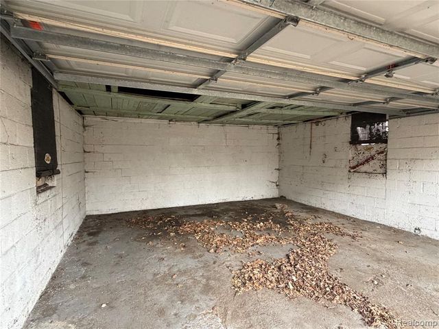 14901 Sorrento Street, Detroit, MI 48227