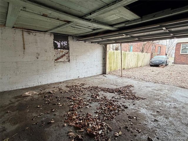 14901 Sorrento Street, Detroit, MI 48227