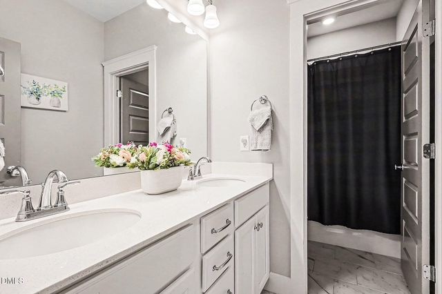 3322 Mission Olive Place, New Hill, NC 27562