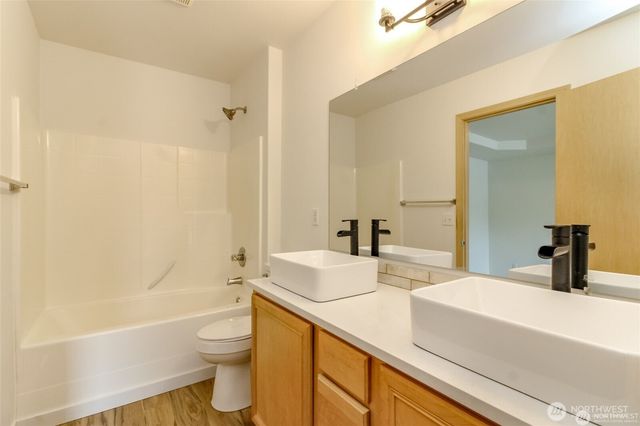 14810 68th Ave E, Puyallup, WA 98375