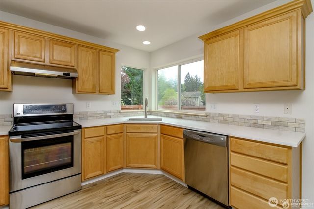 14810 68th Ave E, Puyallup, WA 98375
