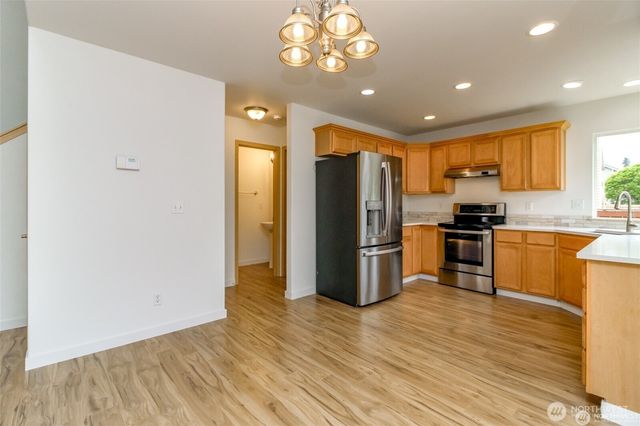 14810 68th Ave E, Puyallup, WA 98375