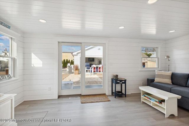 65 Pearce Avenue, Manasquan, NJ 08736