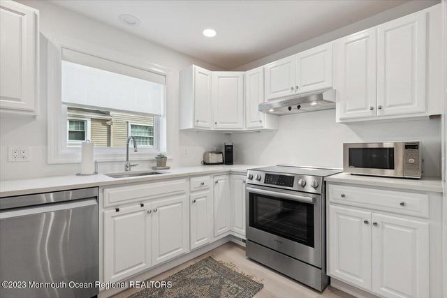 65 Pearce Avenue, Manasquan, NJ 08736