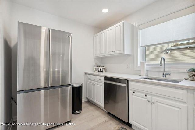 65 Pearce Avenue, Manasquan, NJ 08736