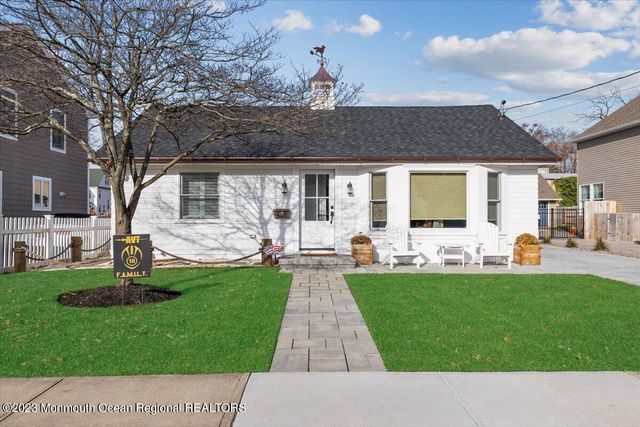 65 Pearce Avenue, Manasquan, NJ 08736