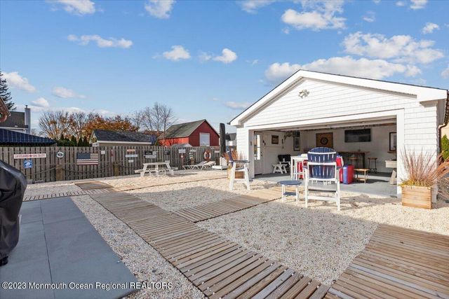 65 Pearce Avenue, Manasquan, NJ 08736