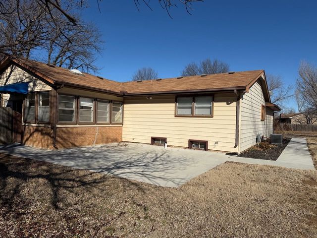 9421 W 16th St No., Wichita, KS 67212