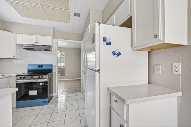 12711 Shannon Hills Drive, Houston, TX 77099