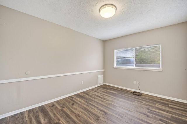 12711 Shannon Hills Drive, Houston, TX 77099