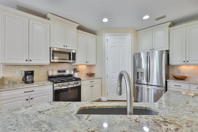 1440 EMERALD DUNES DRIVE, Sun City Center, FL 33573