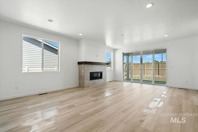 11180 W Campanula Ct, Star, ID 83669