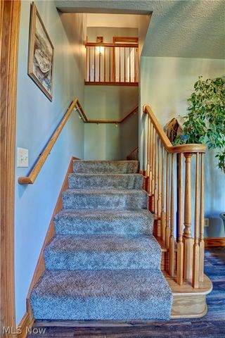 2390 Auberry Drive, Akron, OH 44312