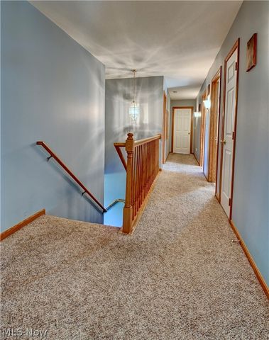 2390 Auberry Drive, Akron, OH 44312