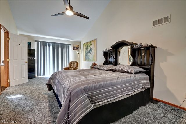 2390 Auberry Drive, Akron, OH 44312