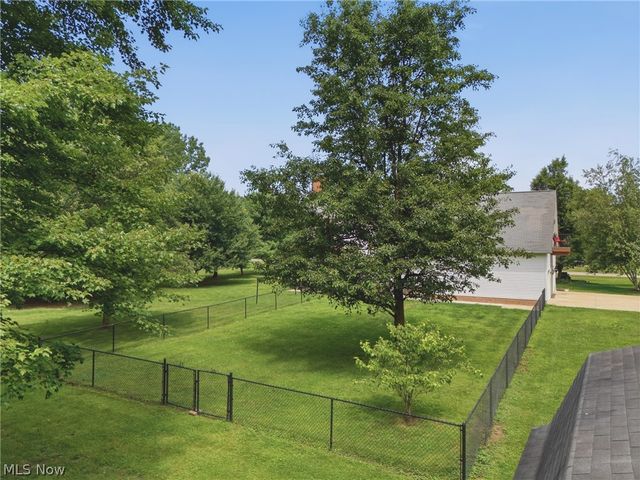 2390 Auberry Drive, Akron, OH 44312
