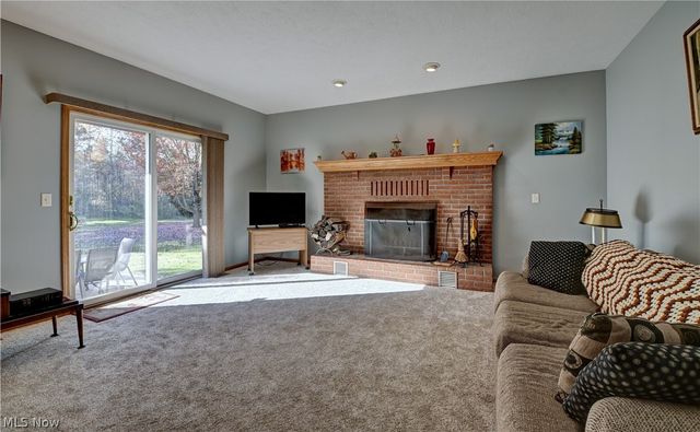 2390 Auberry Drive, Akron, OH 44312
