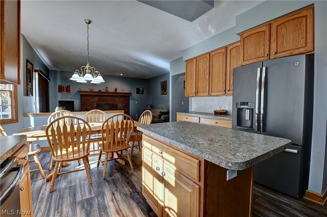 2390 Auberry Drive, Akron, OH 44312