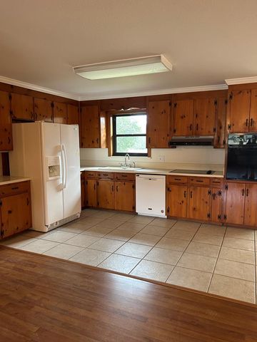 450 Meadows Rd, Ashford, AL 36312