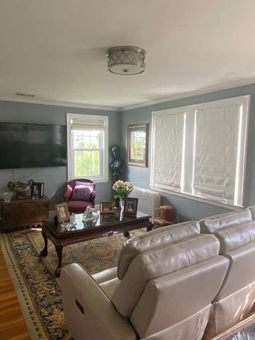 41 Bronx Rd, Boston, MA 02132
