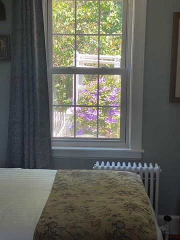 41 Bronx Rd, Boston, MA 02132