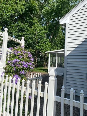 41 Bronx Rd, Boston, MA 02132