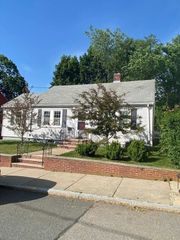41 Bronx Rd, Boston, MA 02132