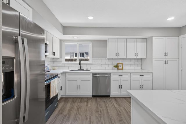 10102 Crawford Way, Sacramento, CA 95827