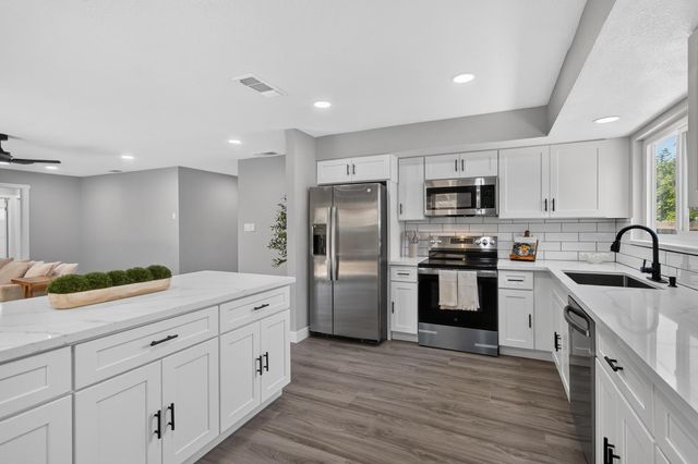 10102 Crawford Way, Sacramento, CA 95827