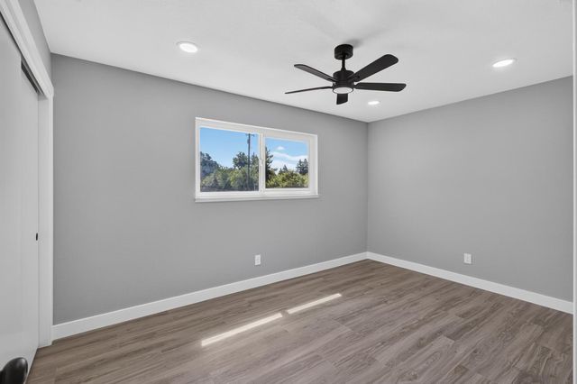 10102 Crawford Way, Sacramento, CA 95827