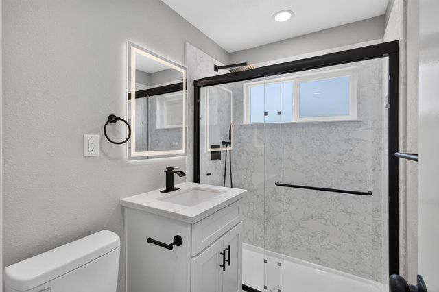 10102 Crawford Way, Sacramento, CA 95827