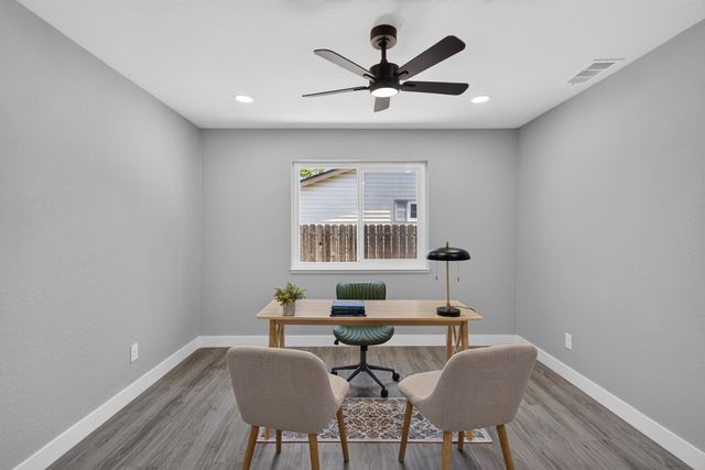 10102 Crawford Way, Sacramento, CA 95827