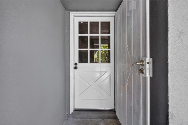 10102 Crawford Way, Sacramento, CA 95827