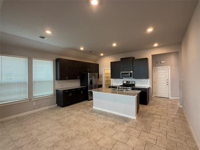 18300 Emu LN, Manor, TX 78653