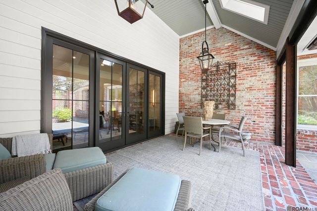 765 Myrtle View Dr, Baton Rouge, LA 70810