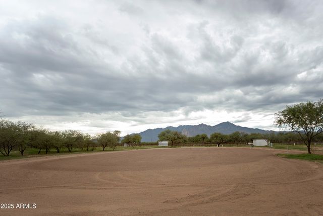 3155 W Elephant Head Road, Amado, AZ 85645