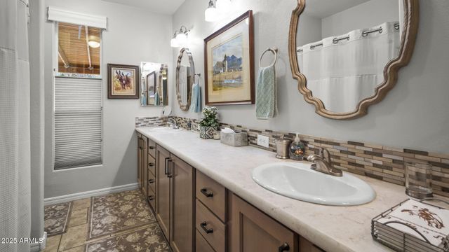 3155 W Elephant Head Road, Amado, AZ 85645