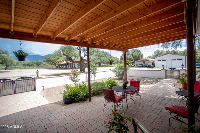 3155 W Elephant Head Road, Amado, AZ 85645