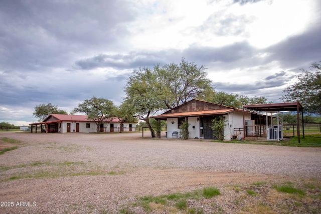 3155 W Elephant Head Road, Amado, AZ 85645