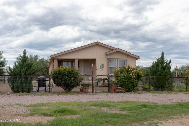 3155 W Elephant Head Road, Amado, AZ 85645