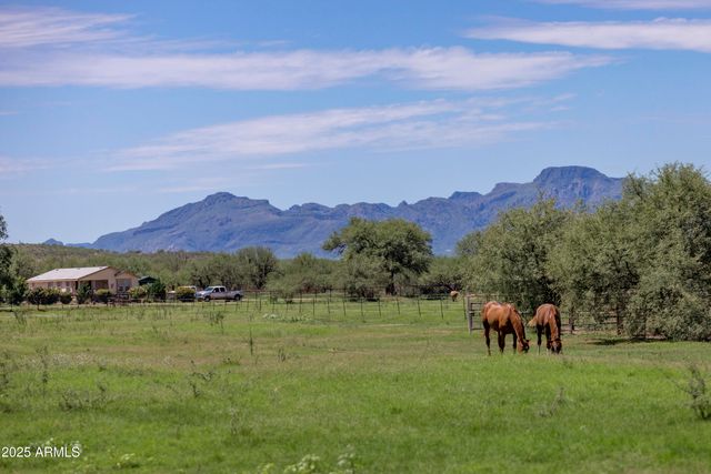 3155 W Elephant Head Road, Amado, AZ 85645