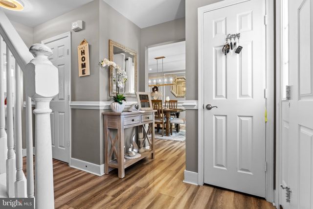 1735 CANAL RUN DR, Point Of Rocks, MD 21777