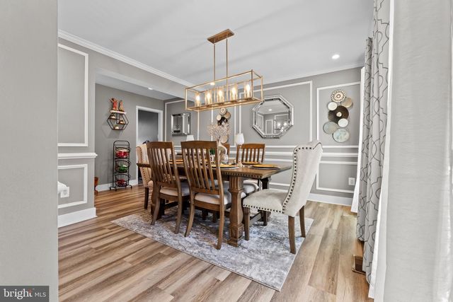 1735 CANAL RUN DR, Point Of Rocks, MD 21777